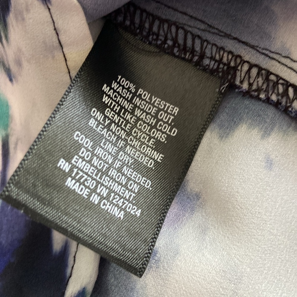 Mossimo Tank - Picture 5 of 9